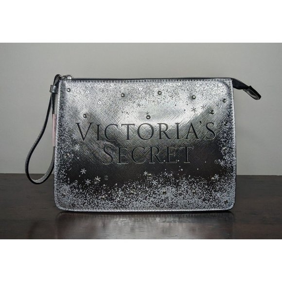 VICTORIA'S SECRET SILVER METALLIC BEAUTY SPARKLY MAKEUP BAG COSMETIC POUCH - Picture 1 of 8